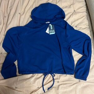 DSG Cropped Workout Hoodie